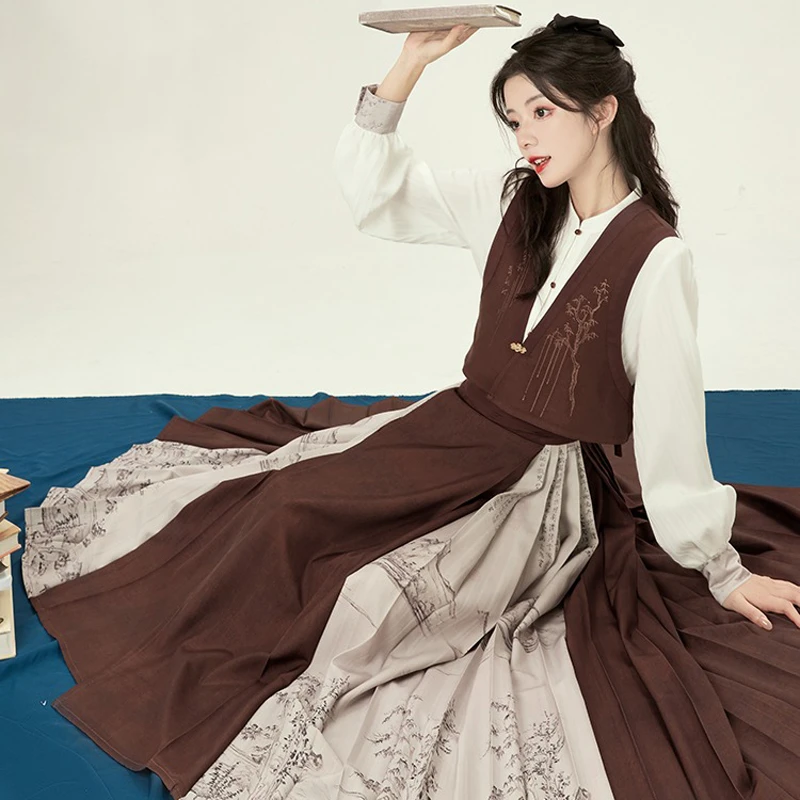 Women-Tang-Dynasty-Winter-Hanfu-Mamian-Skirt-Classical-Style-2 Women Tang Dynasty Winter Hanfu Mamian Skirt Classical Style