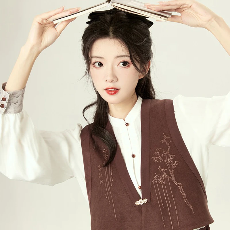Women-Tang-Dynasty-Winter-Hanfu-Mamian-Skirt-Classical-Style-3 Women Tang Dynasty Winter Hanfu Mamian Skirt Classical Style