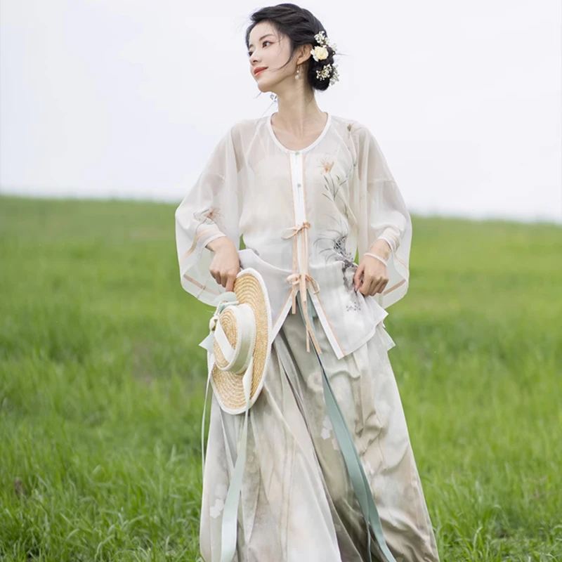 Spring-Hanfu-for-Women-Ming-Dynasty-Round-Collar-Short-Shirt-Mamian-Skirt-1 Spring Hanfu for Women Ming Dynasty Round Collar Short Shirt Mamian Skirt
