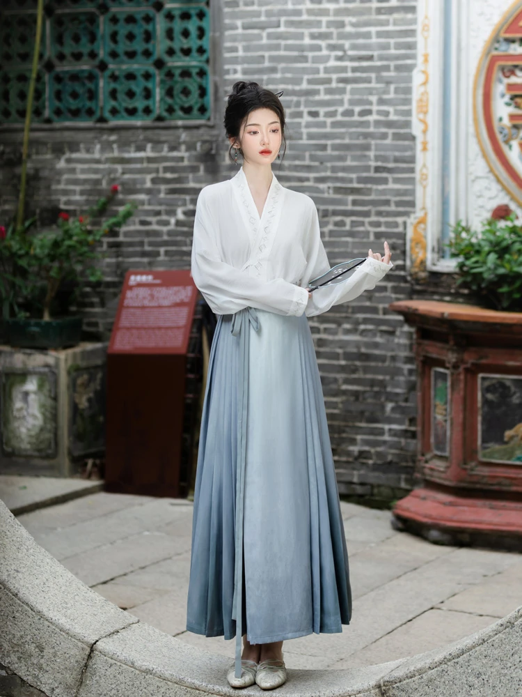 Women Casual Hanfu Suit Blue Mamian Skirt Daily Style