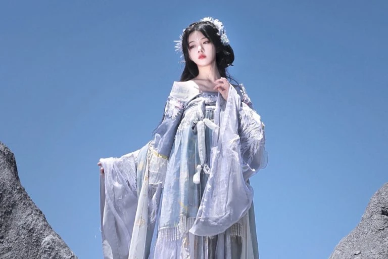 Gracefully Gliding in A Beautiful Dance Hanfu