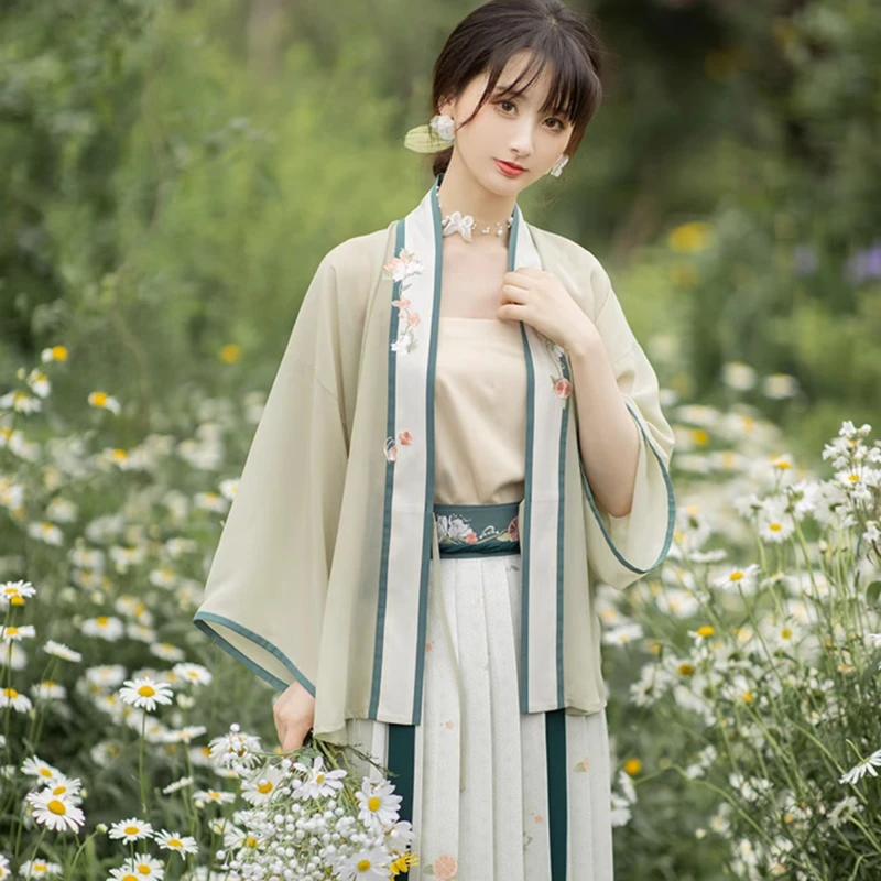 Woman-Spring-Song-Dynasty-Hanfu-Pleated-Skirt-for-Daily-2 Woman Spring Song Dynasty Hanfu Pleated Skirt for Daily