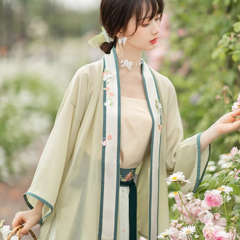 Woman-Spring-Song-Dynasty-Hanfu-Pleated-Skirt-for-Daily-3 Woman Spring Song Dynasty Hanfu Pleated Skirt for Daily