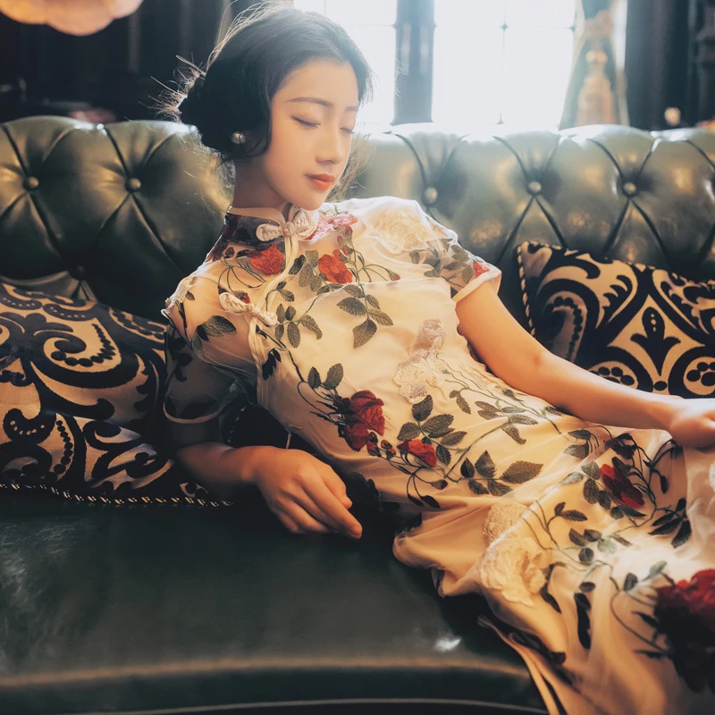 Spring-Ladies-Cheongsam-Rose-Embroidery-Vintage-Qipao-Dress-4 Spring Ladies Cheongsam Rose Embroidery Vintage Qipao Dress