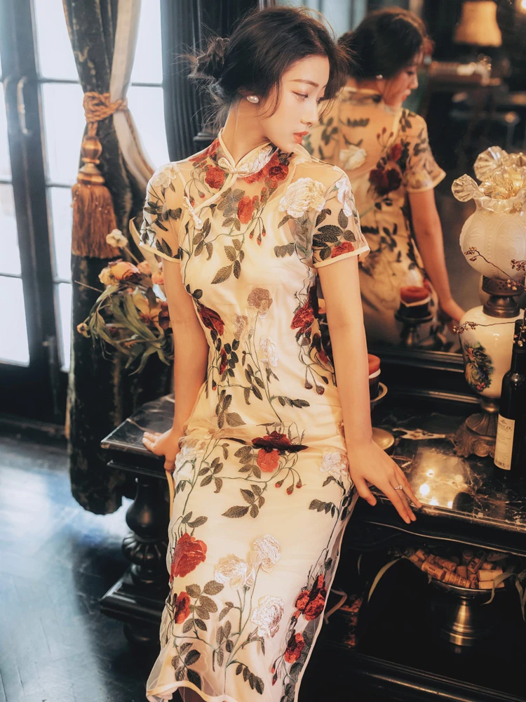 Spring Ladies Cheongsam Rose Embroidery Vintage Qipao Dress