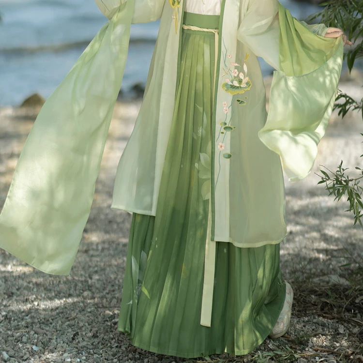 Summer Ladies Hanfu Song Dynasty Style Qiyao Pleated Skirt Lotus Dress