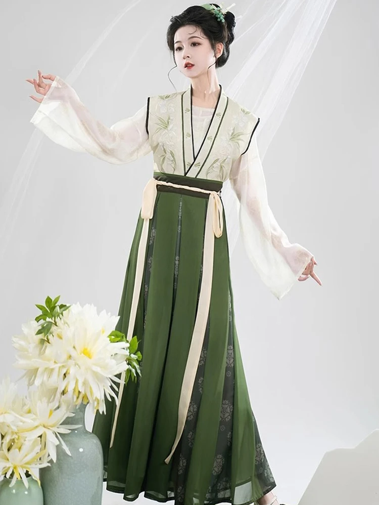 Tang Dynasty Hanfu Women's Qiyao Ruqun Set Daily Green Vintage Dress
