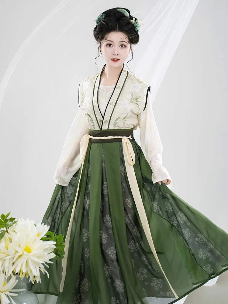 Tang Dynasty Hanfu Women's Qiyao Ruqun Set Daily Green Vintage Dress