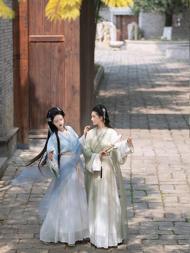 Wei Jin Women Embroidered Qiyao Hanfu Daily Style