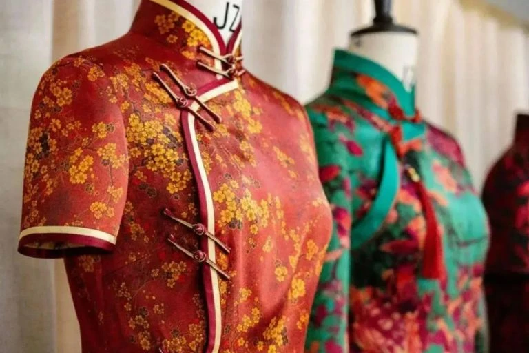 A Century Charm of Beijing-Style Qipao