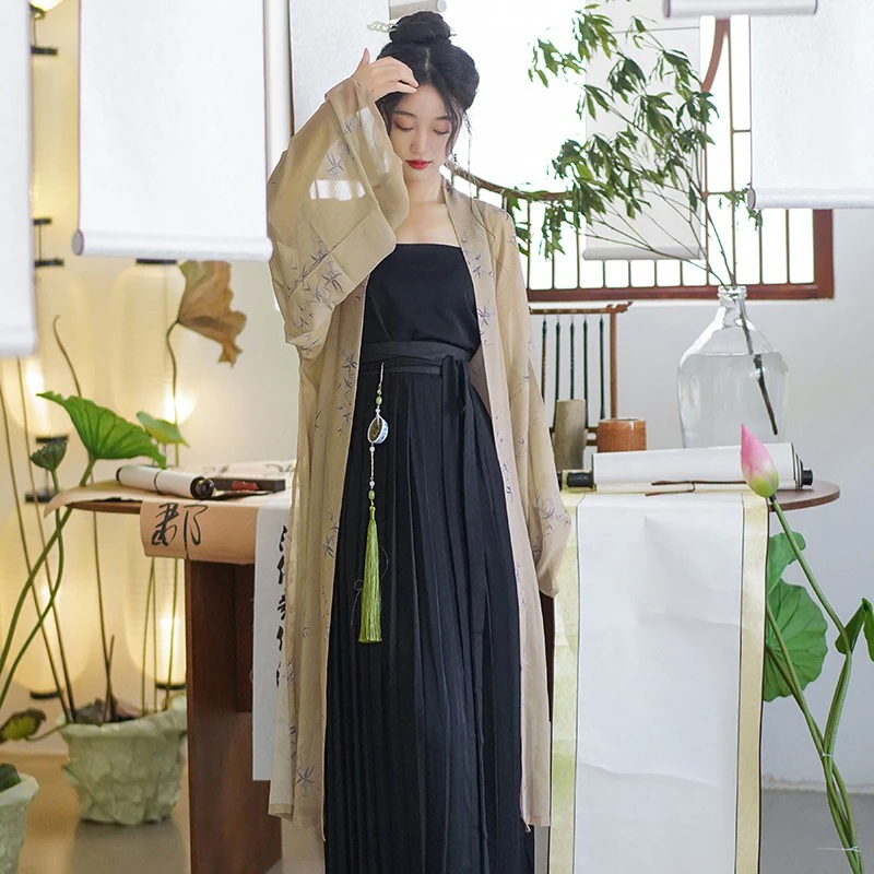 Modern-Hanfu-Women-Song-Fashion-Hanfu-Daily-Pleated-Skirt-3 Modern Hanfu Women Song Fashion Hanfu Daily Pleated Skirt