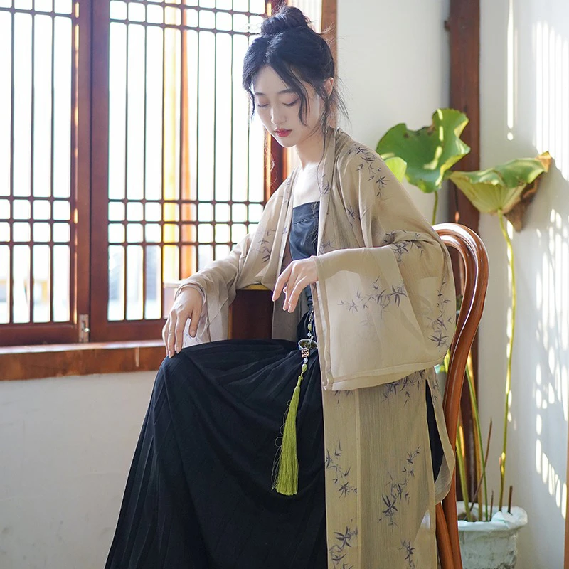 Modern-Hanfu-Women-Song-Fashion-Hanfu-Daily-Pleated-Skirt-4 Modern Hanfu Women Song Fashion Hanfu Daily Pleated Skirt
