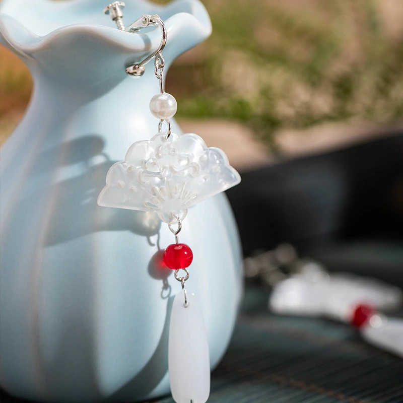 Fan-Earrings-Classical-Hanfu-Accessories-Niche-Ear-Hooks-Tassel-Earrings-4 Fan Earrings Classical Hanfu Accessories Niche Ear Hooks Tassel Earrings