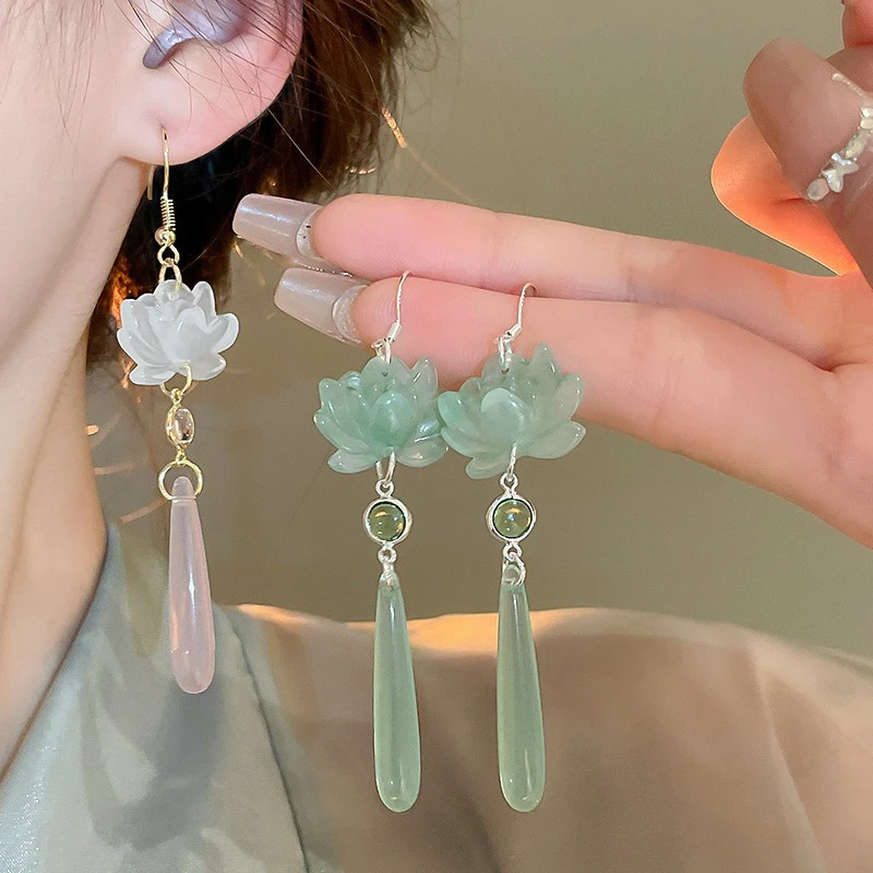 Lotus-Ear-Hooks-Chinese-Style-Classical-Resin-Earrings-Cheongsam-Accessories-1 Lotus Ear Hooks Chinese Style Classical Resin Earrings Cheongsam Accessories