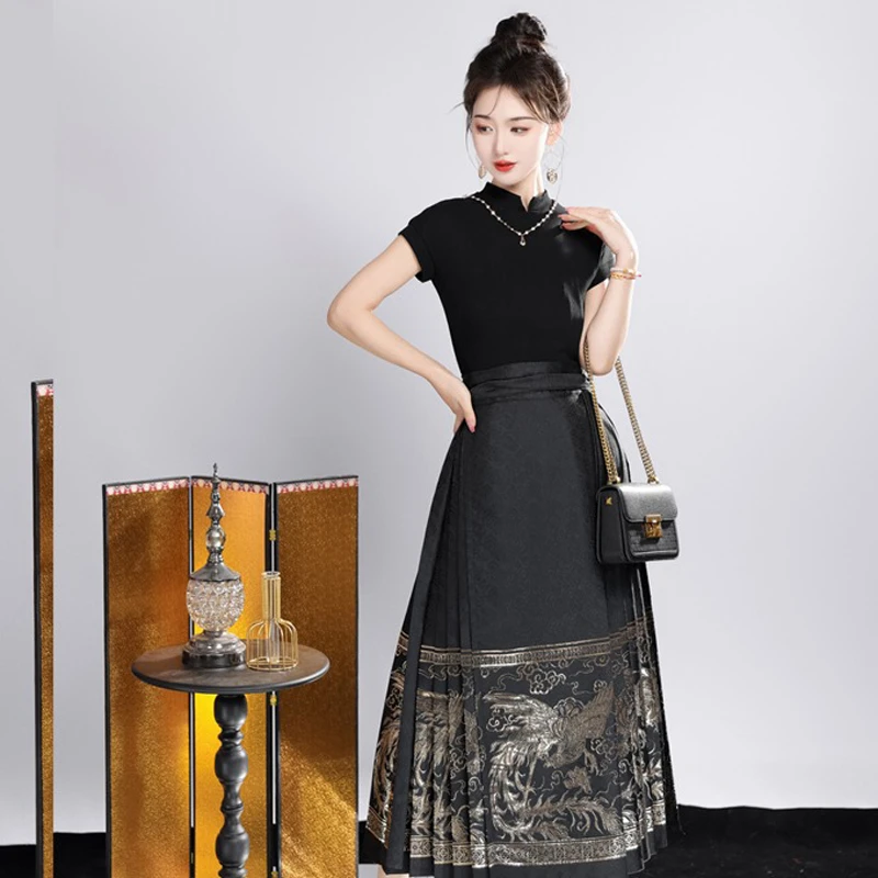 Ming-Dynasty-Hanfu-Ladies-Ma-Mian-Dress-Black-Skirt-3 Ming Dynasty Hanfu Ladies Ma Mian Dress Black Skirt