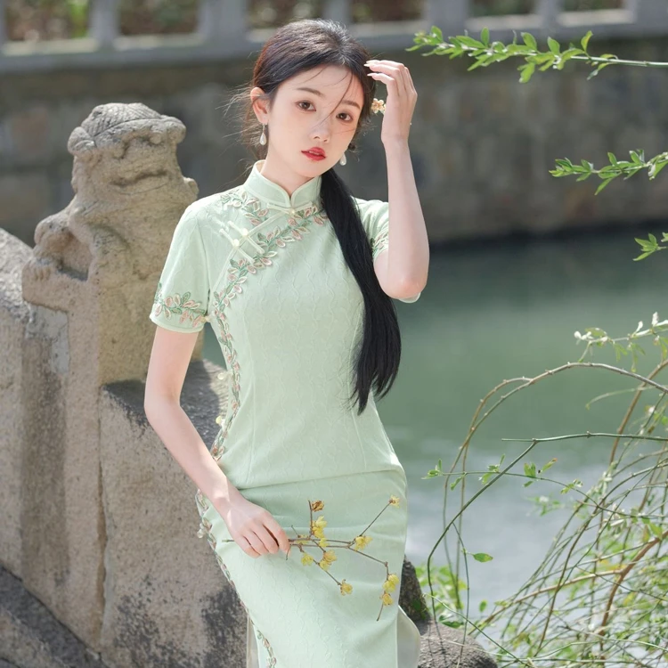 Autumn-Qipao-Women's-Long-Fashion-Elegant-Improved-Cheongsam-17 Autumn Qipao Women's Long Fashion Elegant Improved Cheongsam