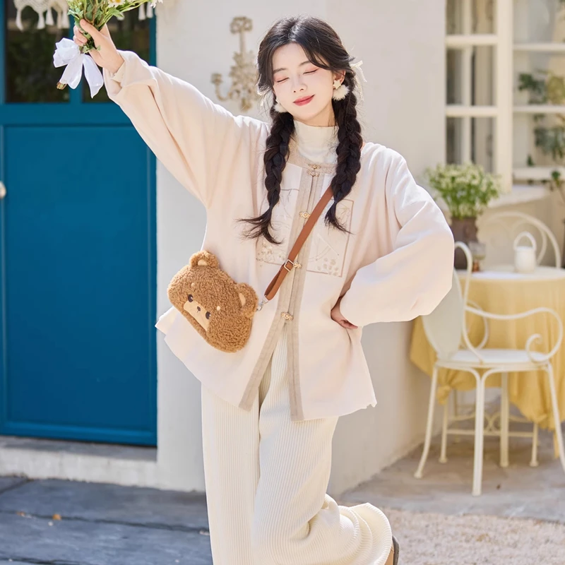 Ming-Dynasty-Ladies'-Winter-Hanfu-Short-Jacket-with-Square-Collar-1 Ming Dynasty Ladies' Winter Hanfu Short Jacket with Square Collar