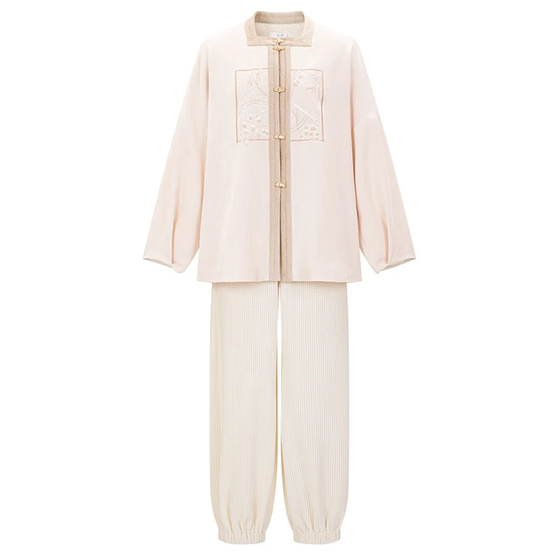 Ming-Dynasty-Ladies'-Winter-Hanfu-Short-Jacket-with-Square-Collar-4 Ming Dynasty Ladies' Winter Hanfu Short Jacket with Square Collar