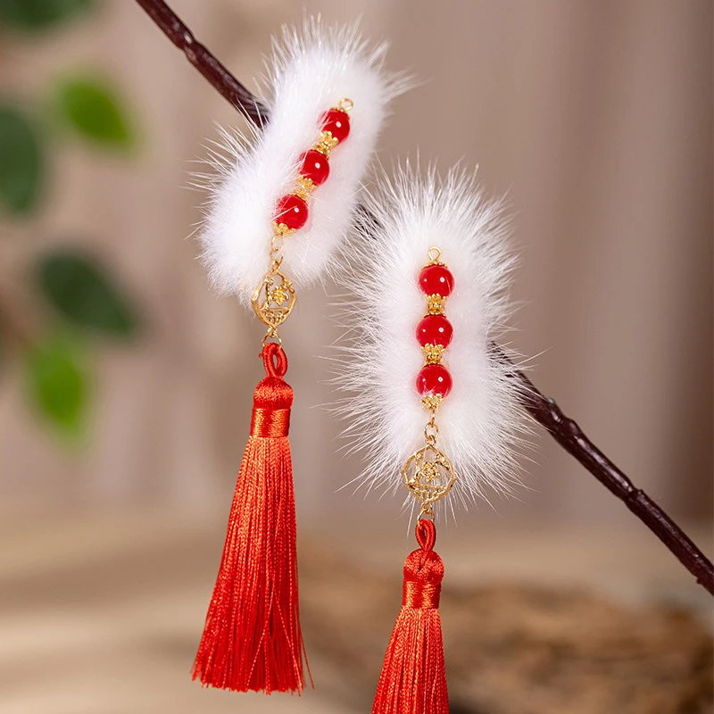 Red-Tassel-Hairclip-Children's-Festive-Plush-Ancient-Style-Hair-Accessories-New-Year-3 Red Tassel Hairclip Children's Festive Plush Ancient Style Hair Accessories New Year