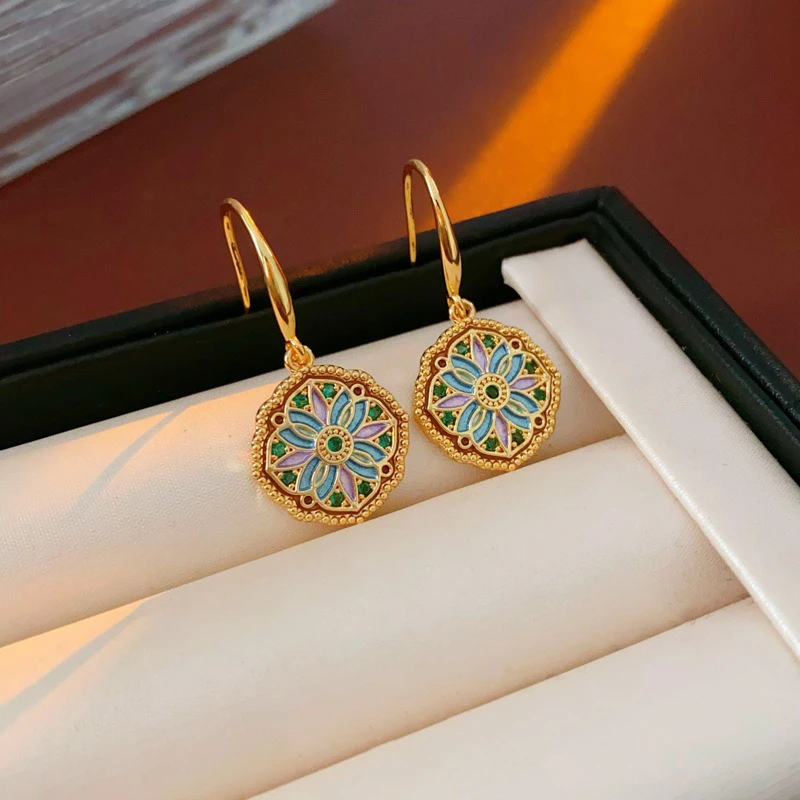 Vintage-Flower-Earrings-Women's-Fashion-High-Class-Jewelry-1 Vintage Flower Earrings Women's Fashion High Class Jewelry