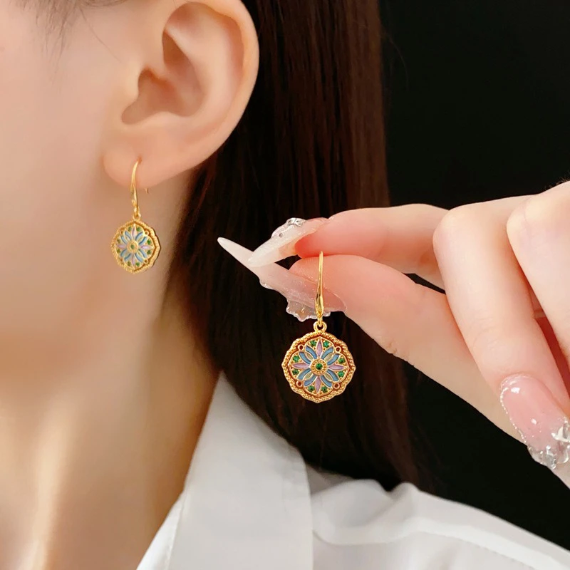 Vintage-Flower-Earrings-Women's-Fashion-High-Class-Jewelry-2 Vintage Flower Earrings Women's Fashion High Class Jewelry