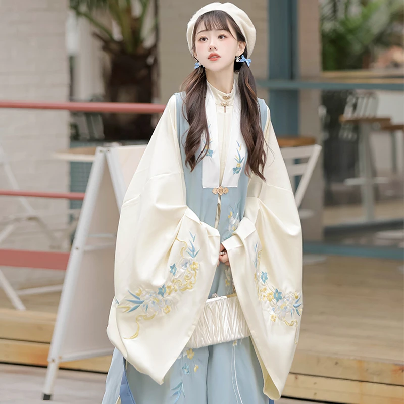 Winter-Ming-Hanfu-Long-Bijia-Blue-Daily-Ma-Mian-Skirt-1 Winter Ming Hanfu Long Bijia Blue Daily Ma Mian Skirt