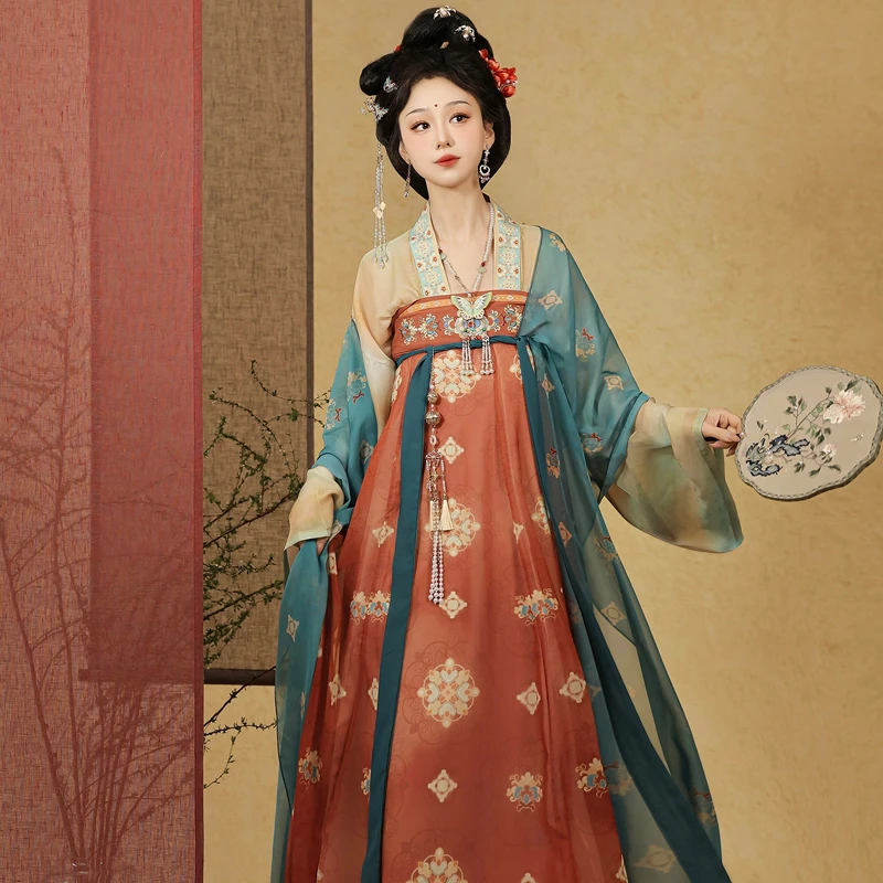 Tang-Dynasty-Qixiong-Shanqun-Summer-Women's-Vintage-Long-Skirt-4 Tang Dynasty Qixiong Shanqun Summer Women's Vintage Long Skirt