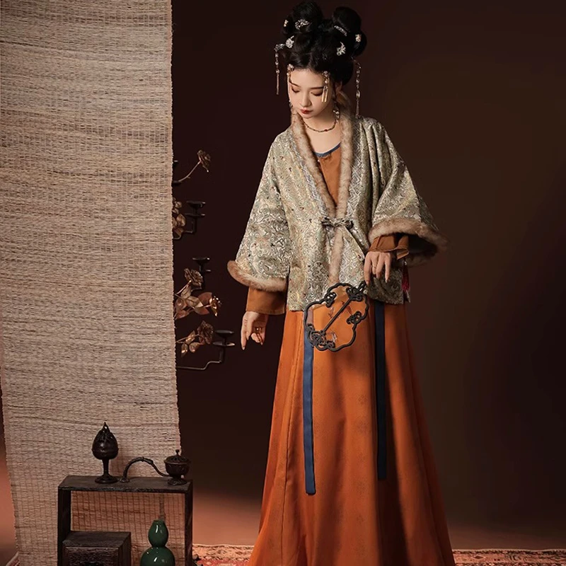 Winter-Tang-Dynasty-Hanfu-Beizi-Ladies-Qiyao-Vintage-Set-3 Winter Tang Dynasty Hanfu Beizi Ladies Qiyao Vintage Set