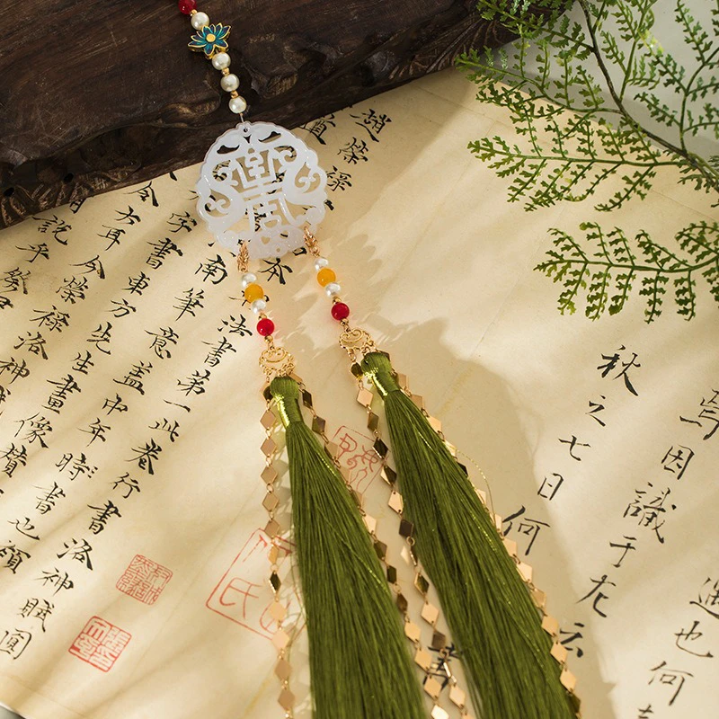 Green-Long-Tassel-Waist-Pendant-Ming-Dynasty-Hanfu-Accessories-2 Green Long Tassel Waist Pendant Ming Dynasty Hanfu Accessories