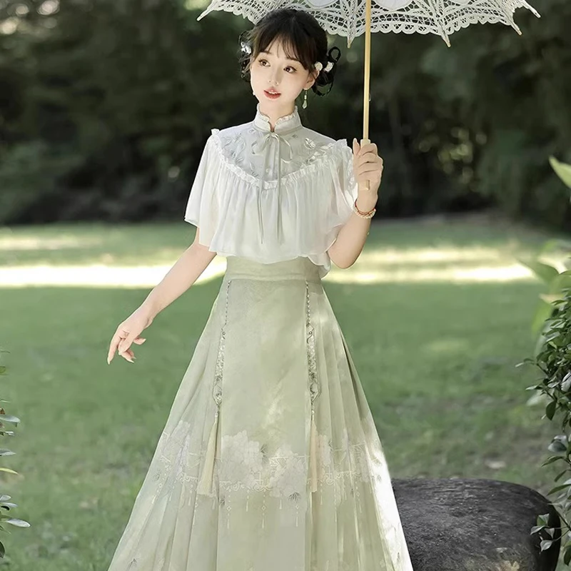 Ming-Dynasty-Ladies-Hanfu-Spring-Ma-Mian-Skirt-Fashion-Set-1 Ming Dynasty Ladies Hanfu Spring Ma Mian Skirt Fashion Set