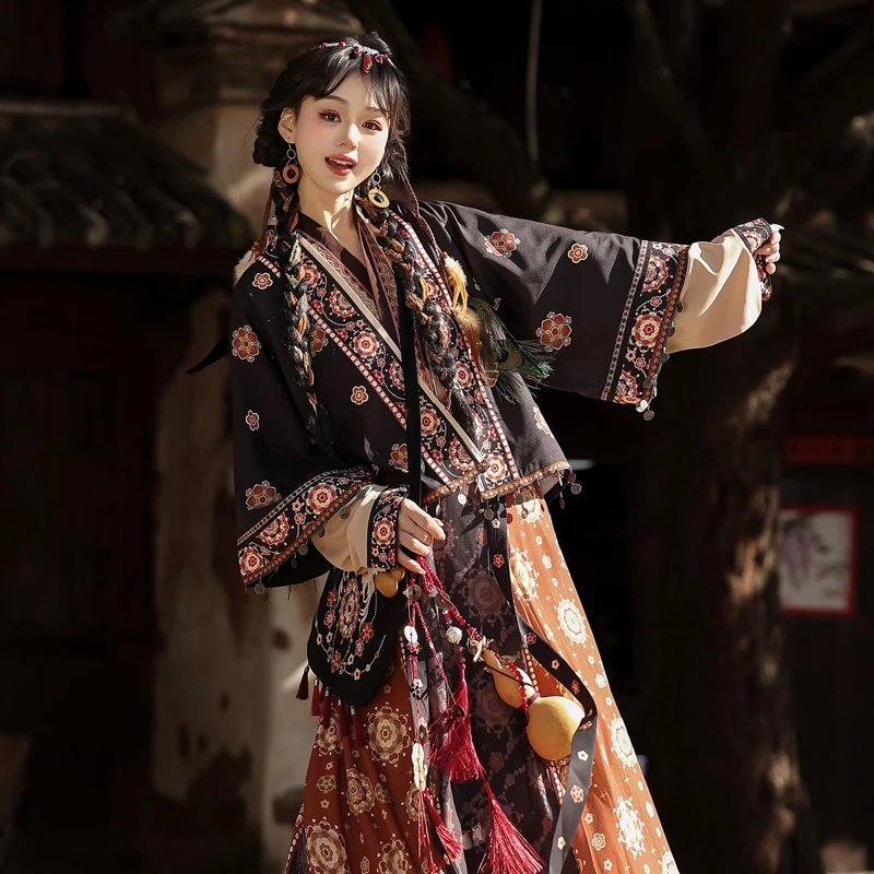 Song-Dynasty-Style-Ladies-Hanfu-Spring-Qiyao-Skirt-Vintage-3 Song Dynasty Style Ladies Hanfu Spring Qiyao Skirt Vintage