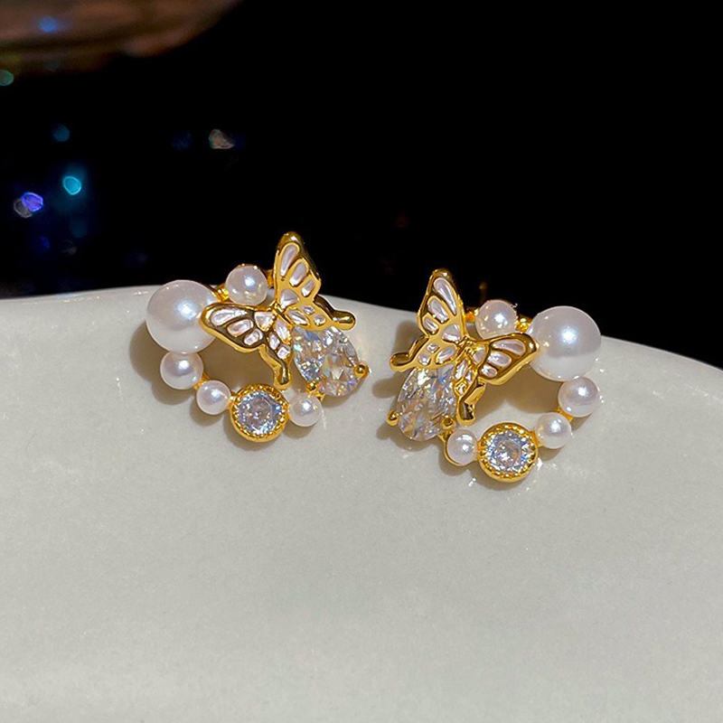 Pearl-Butterfly-Earrings-Delicate-Versatile-Compact-Fashion-Ear-Jewelry-1 Pearl Butterfly Earrings Delicate Versatile Compact Fashion Ear Jewelry