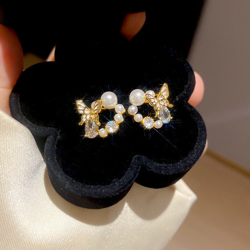Pearl-Butterfly-Earrings-Delicate-Versatile-Compact-Fashion-Ear-Jewelry-2 Pearl Butterfly Earrings Delicate Versatile Compact Fashion Ear Jewelry