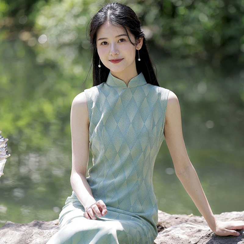 Summer-Green-Ladies-Cheongsam-Sleeveless-Elegant-Vintage-Dresses-2 Summer Green Ladies Cheongsam Sleeveless Elegant Vintage Dresses
