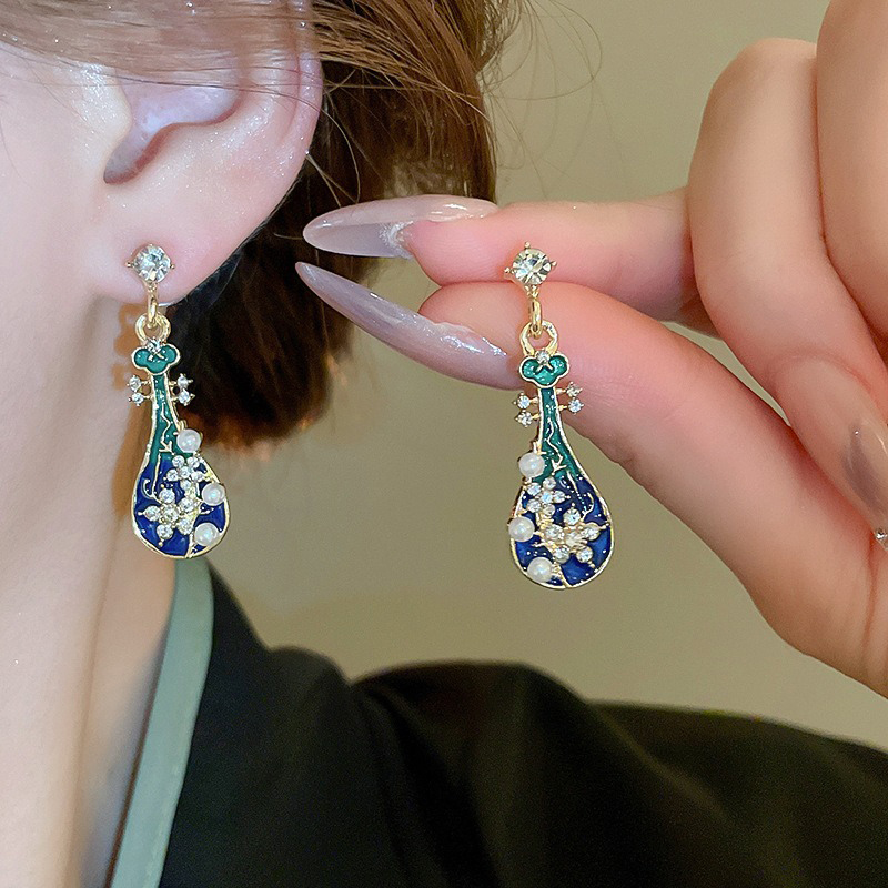 Vintage-Women-Earrings-Niche-Pipa-Pearl-Earrings-1 Vintage Women Earrings Niche Pipa Pearl Earrings