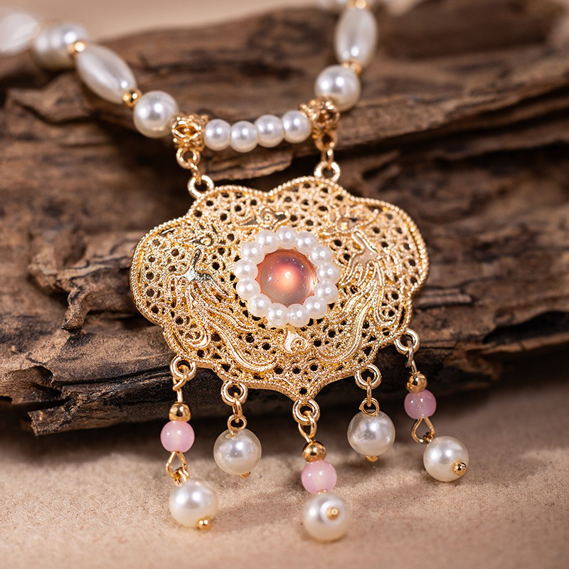 Pink-Necklace-Children-Hanfu-Accessories-Ming-Dynasty-Matching-3 Pingan Necklace
