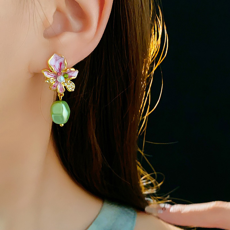Women-Cheongsam-Earrings-Flower-Pearl-Niche-Accessories-4 Women Cheongsam Earrings Flower Pearl Niche Accessories