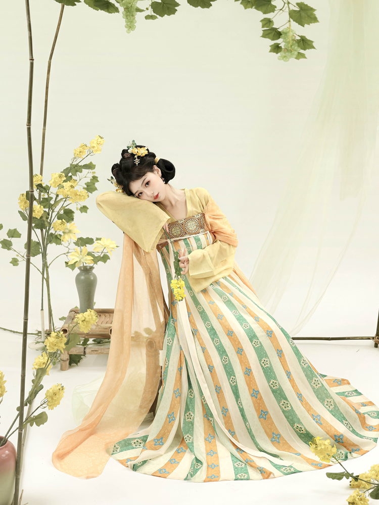 Women Qixiong Shanqun Yellow Vintage Elegant Skirt