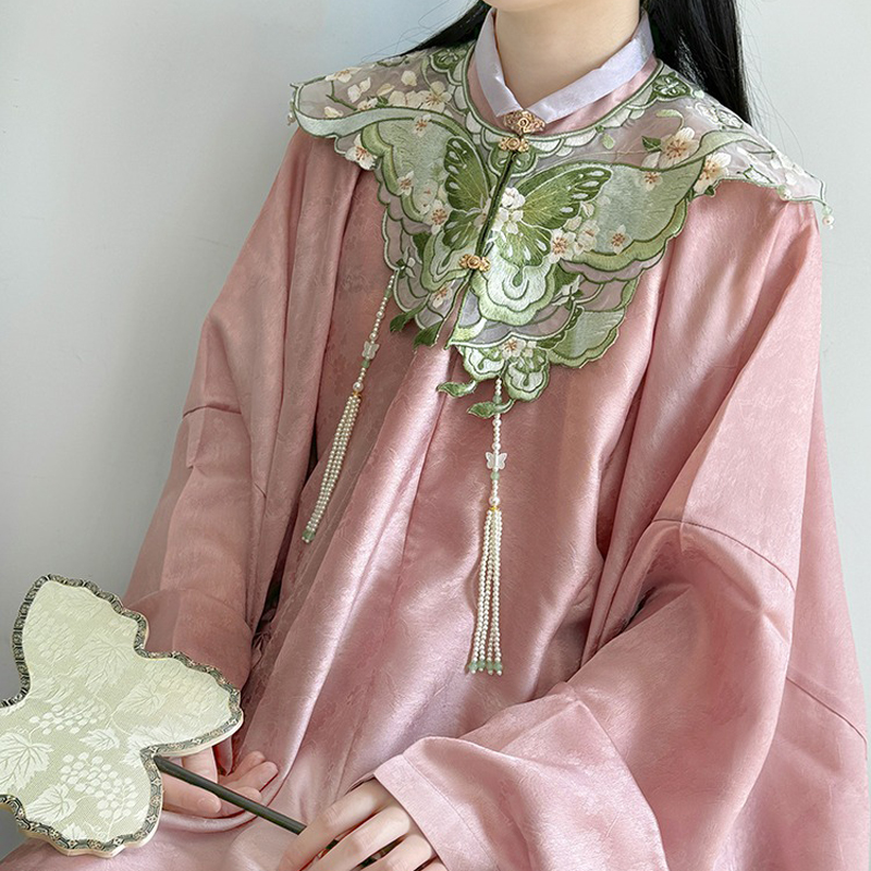 Hanfu-Accessories-Cloud-Shoulder-Green-Butterfly-Tassel-For-Ming-Dynasty-Hanfu-3 Hanfu Accessories Cloud Shoulder Green Butterfly Tassel For Ming Dynasty Hanfu