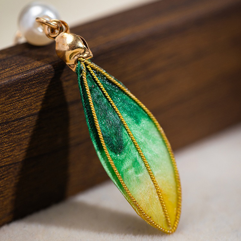 Silk-Chinese-style-Girl-Green-Earrings-Retro-Minimalist-Ear-Jewelry-3 Silk Chinese-style Girl Green Earrings Retro Minimalist Ear Jewelry