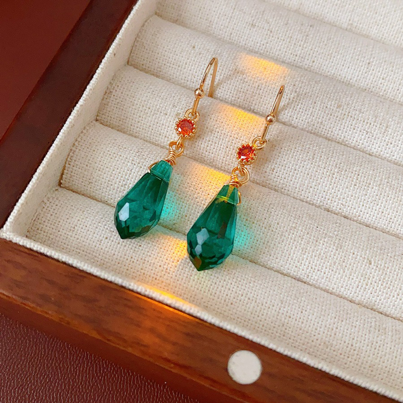 Chinese-Vintage-Court-Style-Earrings-Glass-Water-Drops-Niche-Earrings-For-Girl-1 Amber Dew