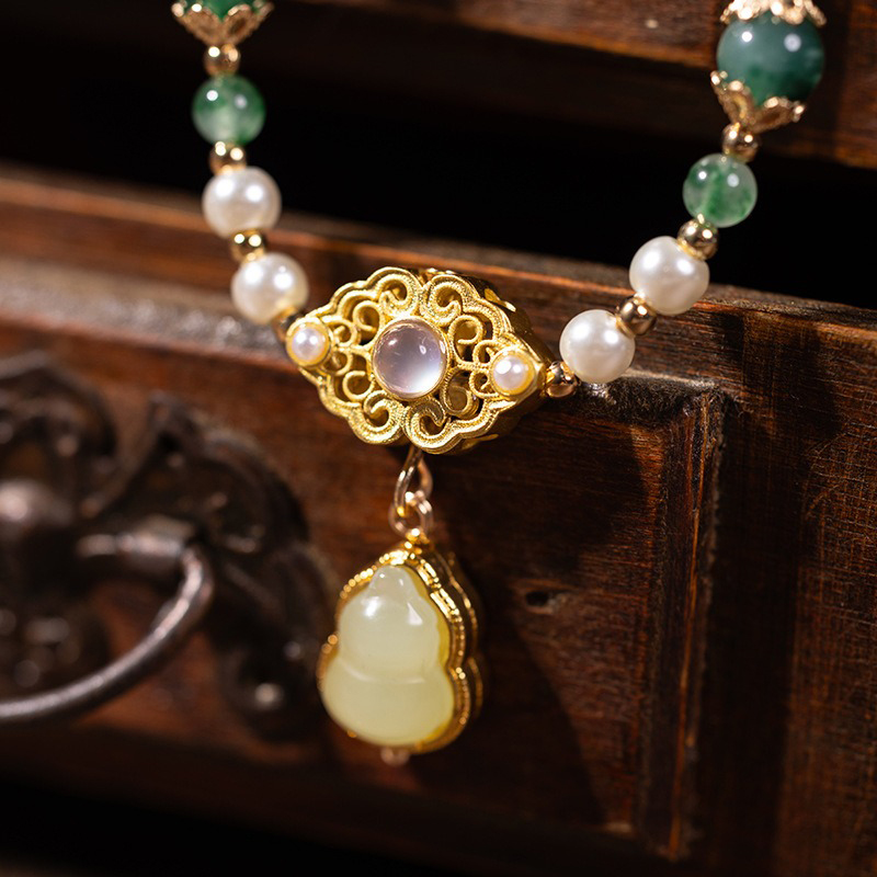 Hanfu-Women-Necklace-Green-Short-Yingluo-with-Hulu-4 Hanfu Women Necklace Green Short Yingluo with Hulu