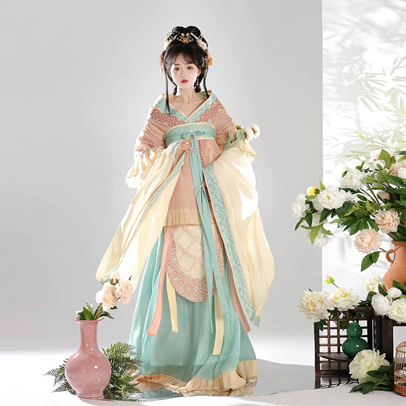 Sui-Dynasty-Ladies-Hanfu-Autumn-Large-Sleeve-Style-1 Sui Dynasty Ladies Hanfu Autumn Large Sleeve Style