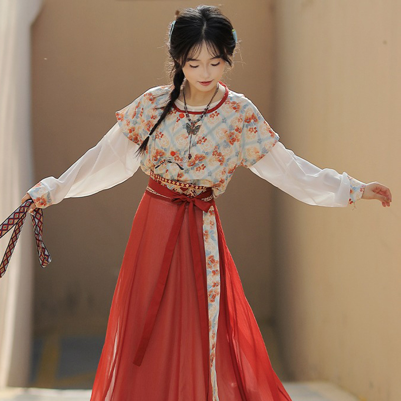 Tang-Dynasty-Casual-hanfu-Women-Red-Long-Skirt-for-Everyday-Wear-4 Tang Dynasty Casual hanfu Women Red Long Skirt for Everyday Wear