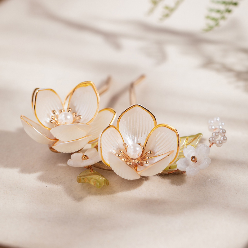 Women-Gentle-Magnolia-Flower-Hairpin-U-Shape-Hanfu-Accessories-3 Women Gentle Magnolia Flower Hairpin U-Shape Hanfu Accessories