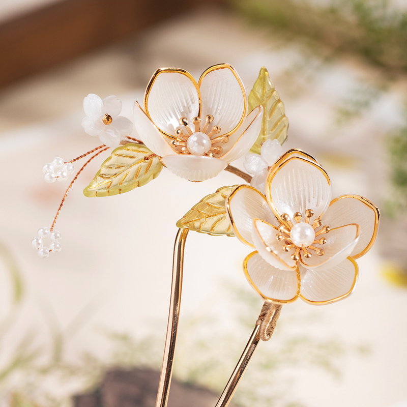 Women-Gentle-Magnolia-Flower-Hairpin-U-Shape-Hanfu-Accessories-4 Women Gentle Magnolia Flower Hairpin U-Shape Hanfu Accessories