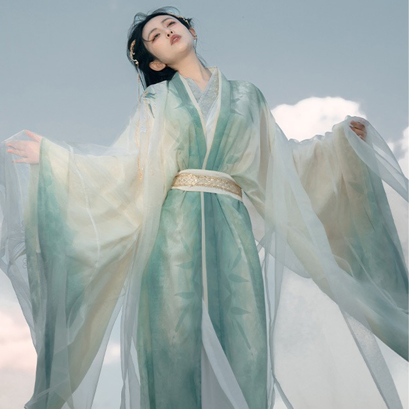 Wuxia-Style-Zhiju-Long-Sleeved-Ethereal-Women-Autumn-Hanfu-Set-2 Wuxia-Style Zhiju Long-Sleeved Ethereal Women's Autumn Hanfu Set