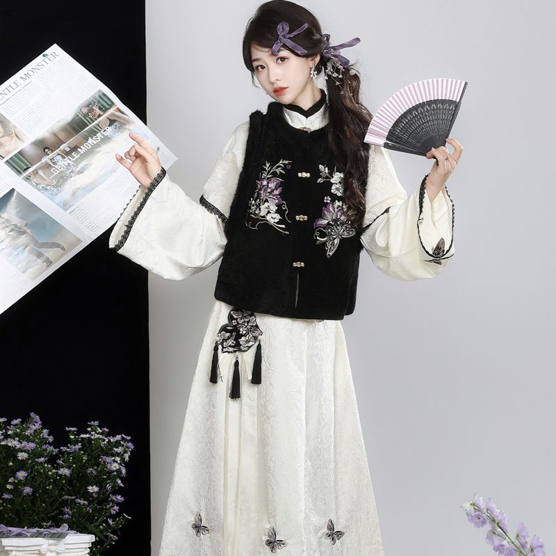 Autumn-Fashion-Hanfu-Ming-Dynasty-Set-in-Lolita-Style-2 Autumn Fashion Hanfu Ming Dynasty Set in Lolita Style