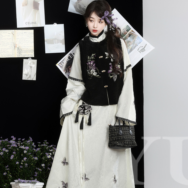 Autumn-Fashion-Hanfu-Ming-Dynasty-Set-in-Lolita-Style-3 Autumn Fashion Hanfu Ming Dynasty Set in Lolita Style