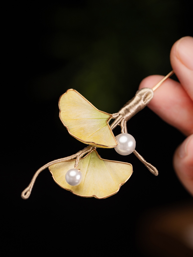 Hanfu Ginkgo Leaf Brooch Art Deco-Inspired Pin for Cheongsam Accessories